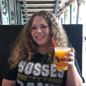 Meet your Posher, Katelynn